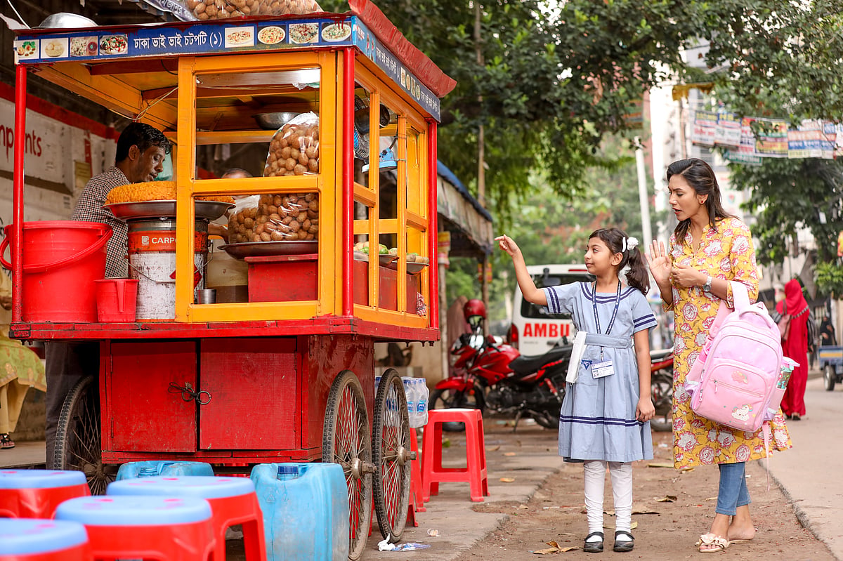 স্কুল ছুটির পর যে কারণে শিশুকে রাস্তার খাবার দেবেন না