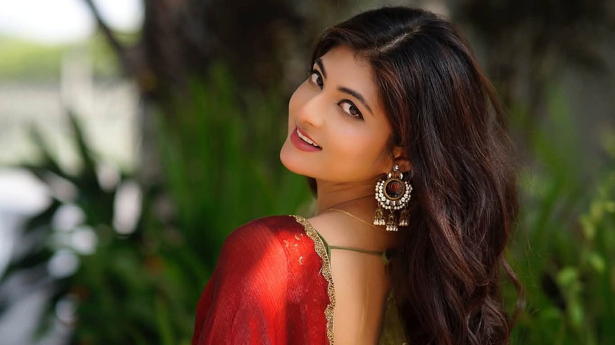 ১২ ছবিতে চিনে নিন নতুন মিমকে