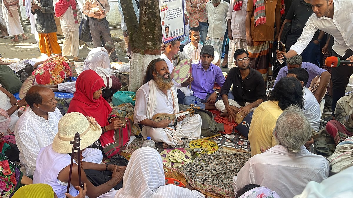 লালন স্মরণে ছেঁউড়িয়ায় উৎসবমুখর দ্বিতীয় দিন