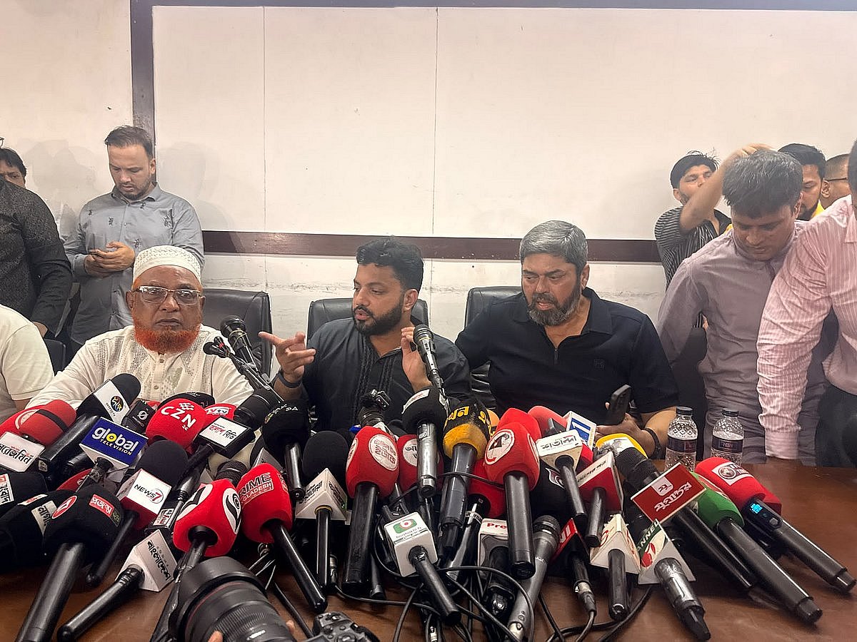 প্রতিমন্ত্রীর পদ ছাড়ার ঘোষণা ইশরাকের