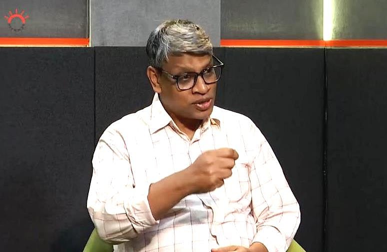 ভবিষ্যতের মানসিক ধাক্কা সামলাতে সন্তানকে বাস্তবমুখী করার উপায়