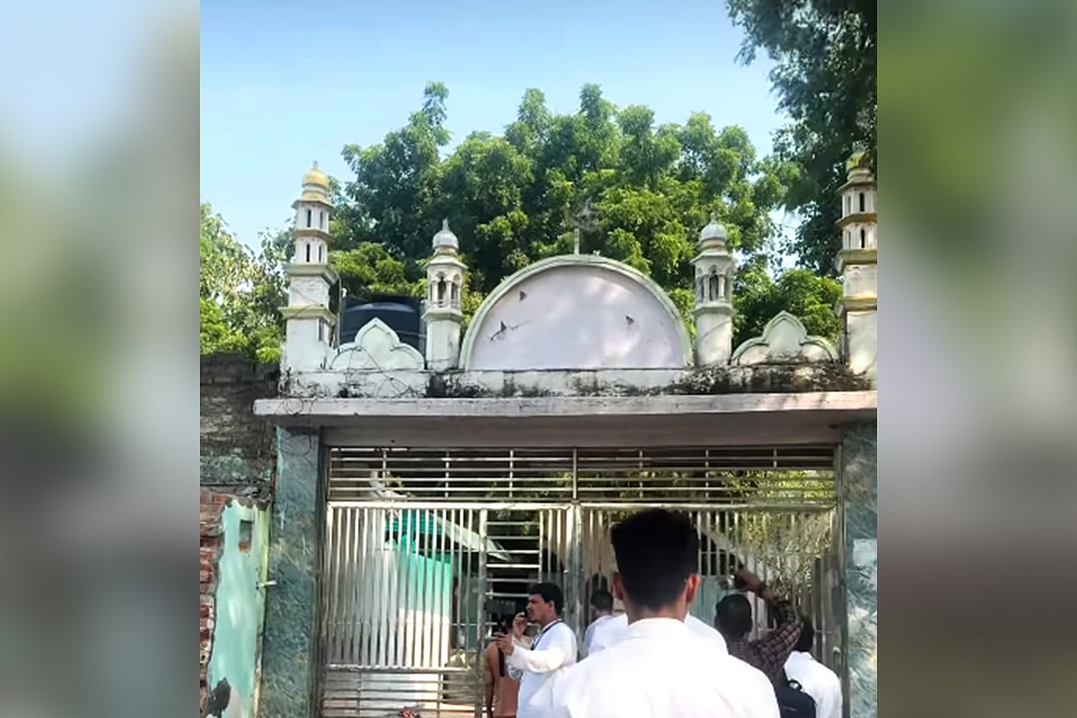এবার দিল্লির ১৫০ বছরের পুরোনো মসজিদ উচ্ছেদের নোটিশ