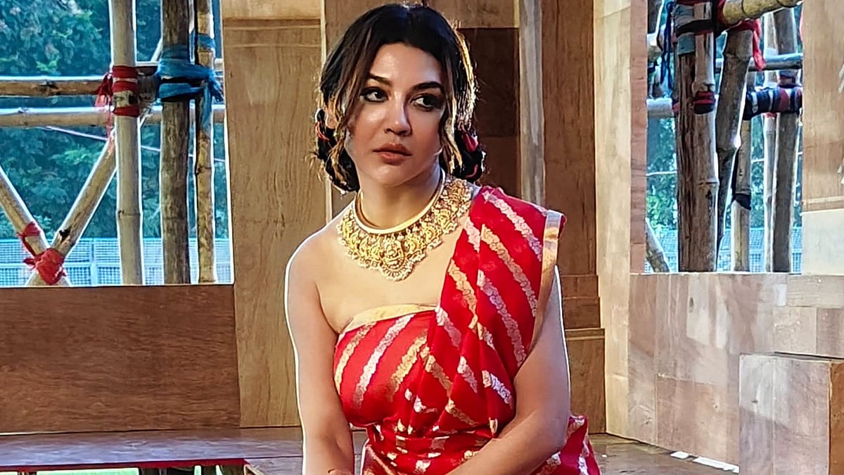 ‘হৃদয়ের গোপন অলিগলিতে একটু দুষ্টুমি রয়ে যাক’, নতুন ছবি দিয়ে জয়া