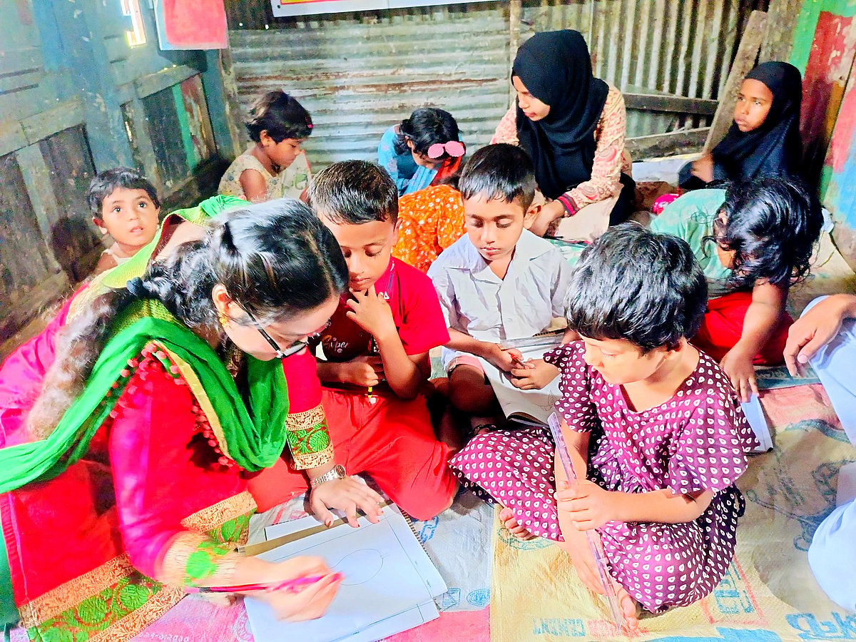 শিশুদের জন্য বছরব্যাপী পাঠদান কর্মসূচি শুরু করল বন্ধুসভা