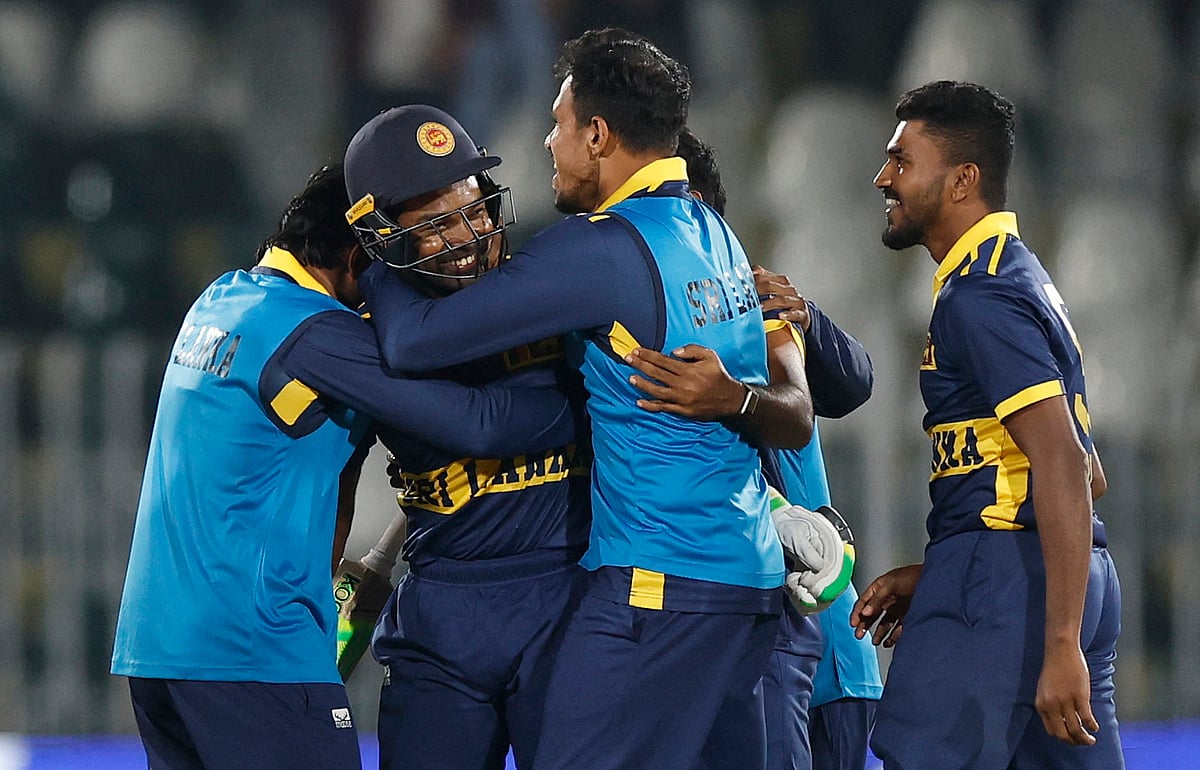 ৪২৯ রান করেও হারল ইংল্যান্ড, রান তাড়ায় অবিশ্বাস্য জয় শ্রীলঙ্কার