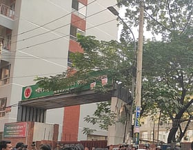 সোহরাওয়ার্দী হাসপাতালে শিশু চোর সন্দেহে এক ব্যক্তিকে পিটিয়ে হত্যা