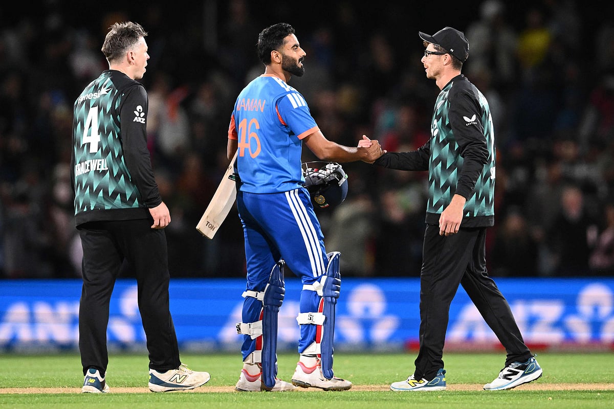 ছক্কা মেরে নিউজিল্যান্ডের বিপক্ষে ভারতের জয় নিশ্চিত করেন নমন ধীর
