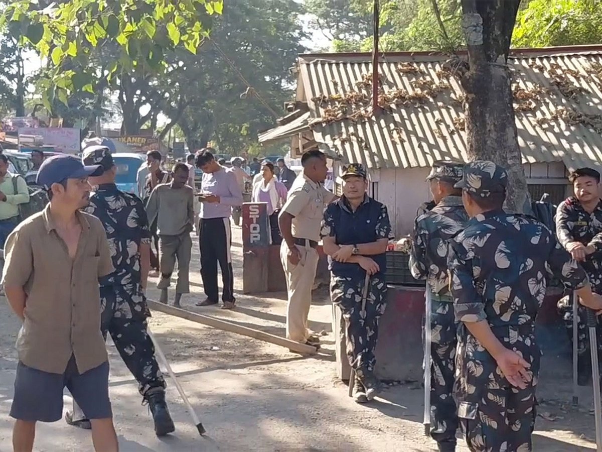 চীন সীমান্তবর্তী অরুণাচল প্রদেশে বাঁধ নির্মাণের বিরুদ্ধে বিক্ষোভ, পুলিশের সঙ্গে সংঘর্ষ