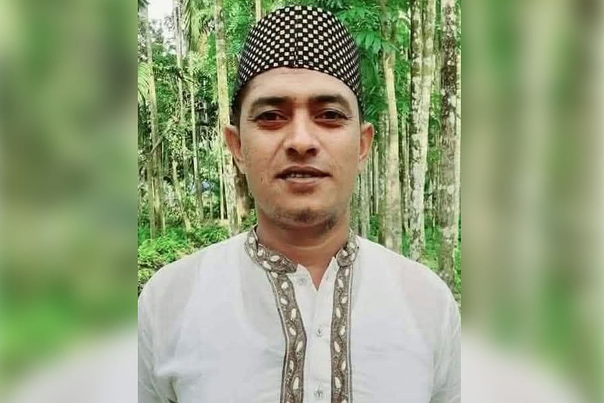 শিমগাছ লাগানো নিয়ে যুবদল নেতাকে কুপিয়ে হত্যা