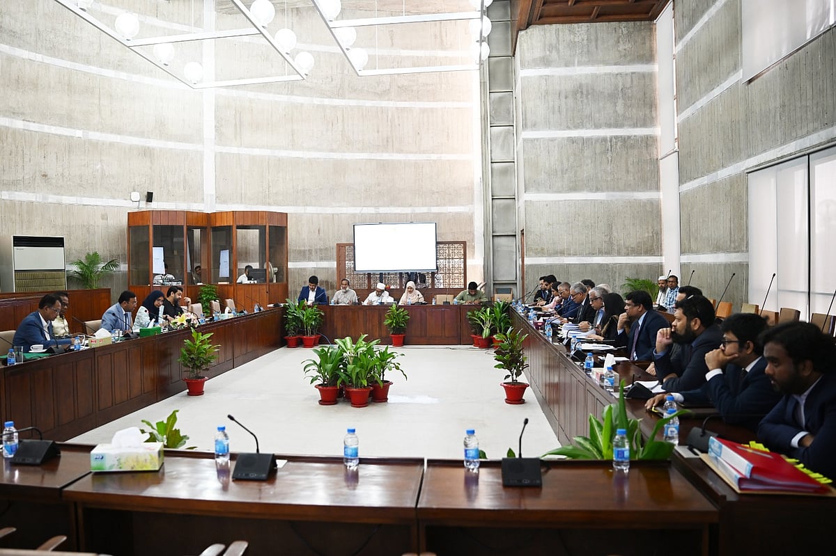 পররাষ্ট্র মন্ত্রণালয়–সম্পর্কিত সংসদীয় স্থায়ী কমিটির বৈঠক। আজ রোববার বিকেলে জাতীয় সংসদ ভবনে  