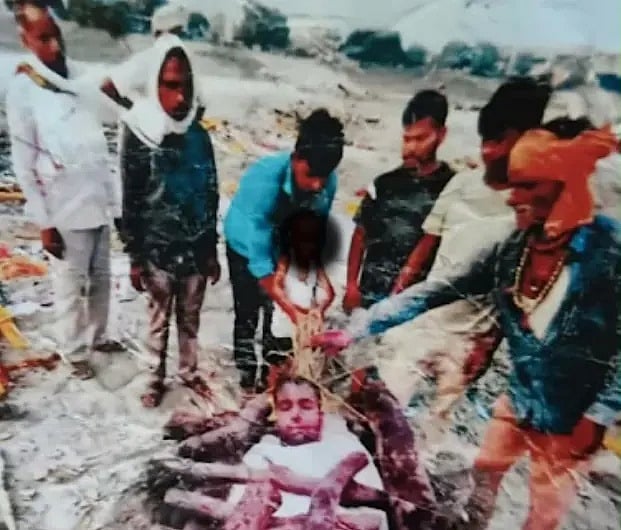 খুনের সাজা থেকে বাঁচতে এআই দিয়ে বানালেন নিজের অন্ত্যেষ্টিক্রিয়ার ছবি