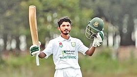 অমিতের তৃতীয় ডাবল সেঞ্চুরি, পরানের ১২ ছক্কা, ঢাকার জয়