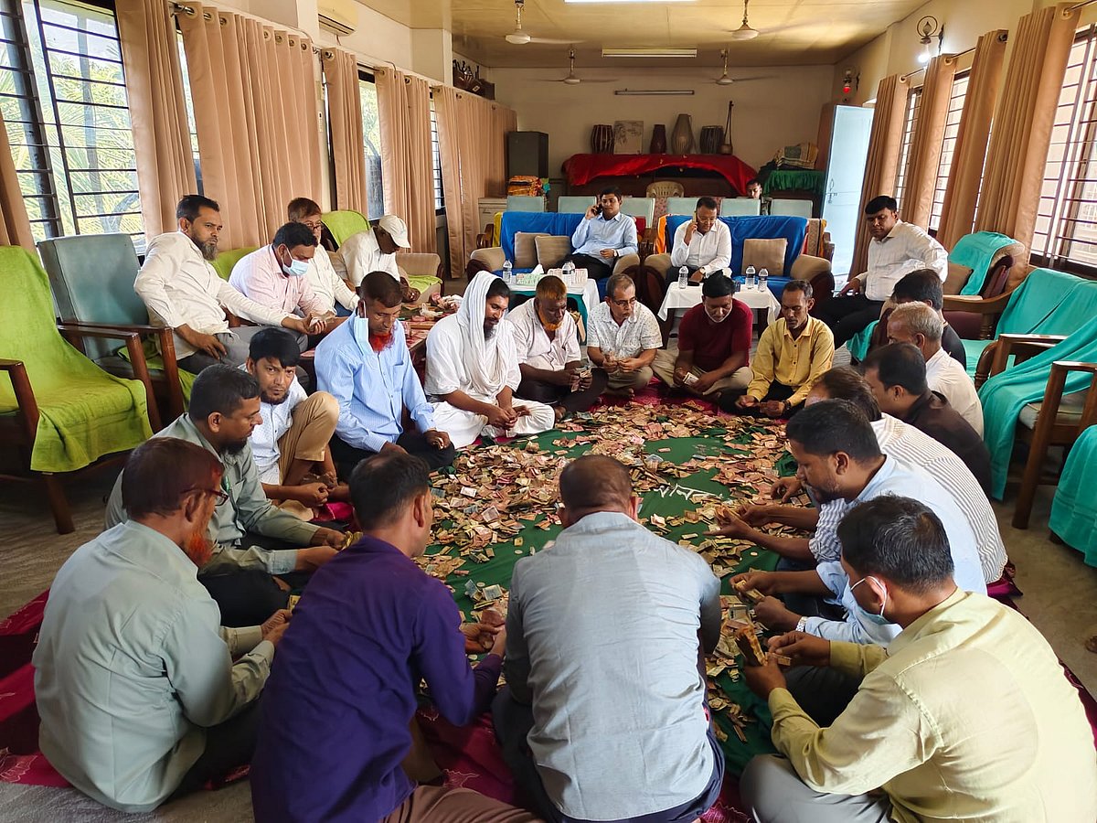 দ্বিতীয়বার খোলা হলো লালন আখড়াবাড়ির দানবাক্স, কত টাকা পাওয়া গেল