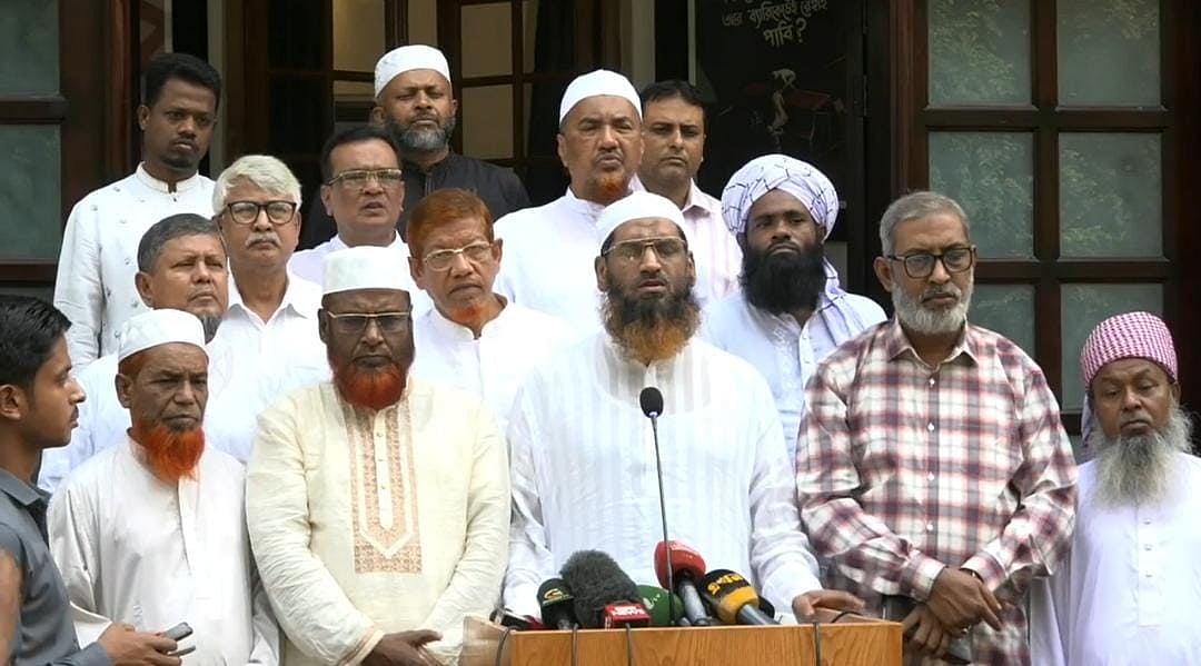রাষ্ট্রীয় সফরকে ঘোরাফেরা ও বিনোদনের সফরে পরিণত করা হচ্ছে: মামুনুল হক
