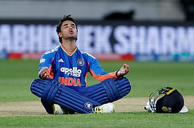 অভিষেকের দুর্দান্ত সেঞ্চুরি, নিউজিল্যান্ডকে টি–টুয়েন্টি শেখাল ভারত