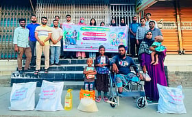 দুই পা হারানো সাখাওয়াতের হাতে হুইলচেয়ার, ঘরে এক মাসের বাজার