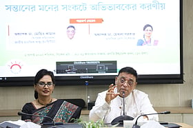 শিশুর মানসিক বিকাশ ও আত্মবিশ্বাস বাড়াতে পারিবারিক বন্ধন জরুরি