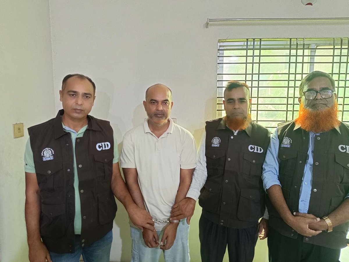 পালিয়ে থাকতে চঞ্চল বিশ্বাস থেকে হলেন সুজা বিশ্বাস, ১৩ বছর পর সিআইডির জালে