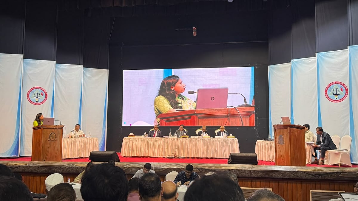 এলপিজির আমদানিকারক-বিক্রেতা সবাই বাড়তি কমিশন চান, চলছে শুনানি