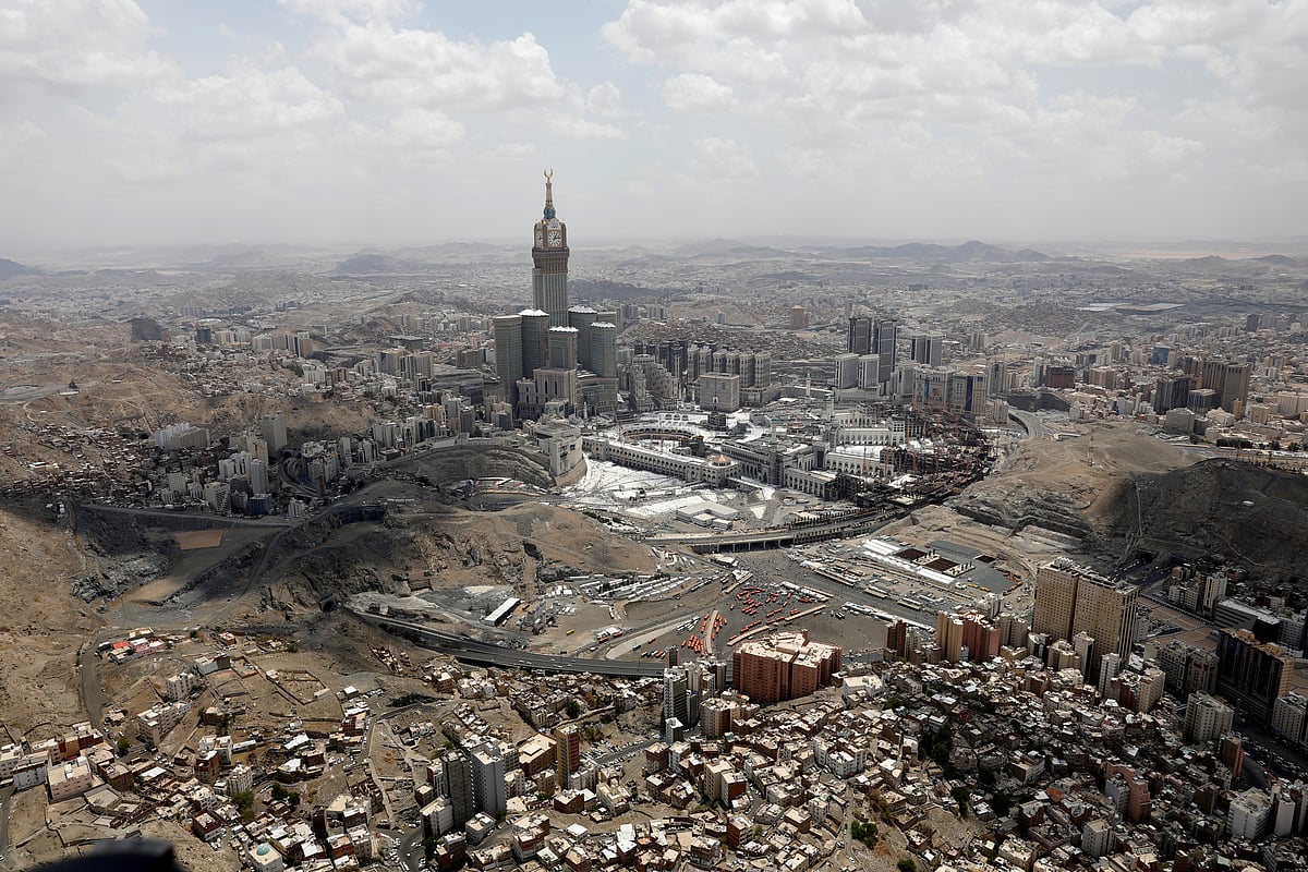 Arab League chief condemns alleged Houthi attack on Mecca - Prothom Alo English