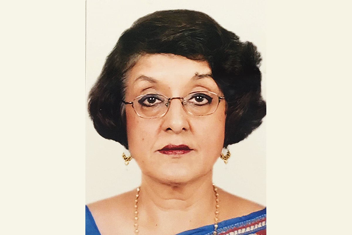 Veena Sikri