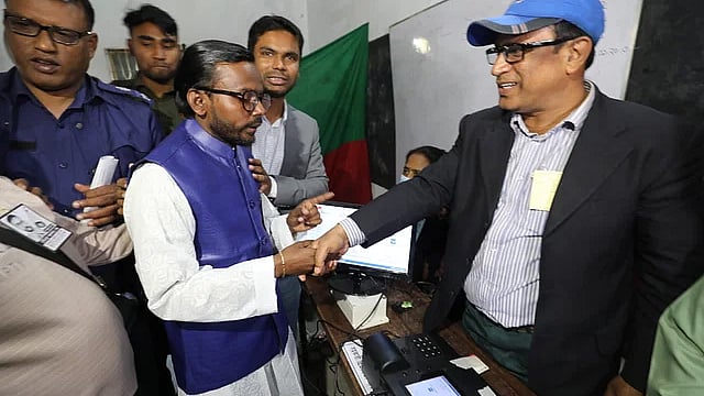 Ashraful Hossain alias Hero Alam is in voting room. The picture was taken from Erulia High School in Bagura sadar on Wednesday. 