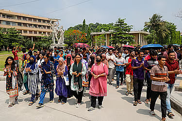 KUET revokes suspension of 37 students, halls reopen