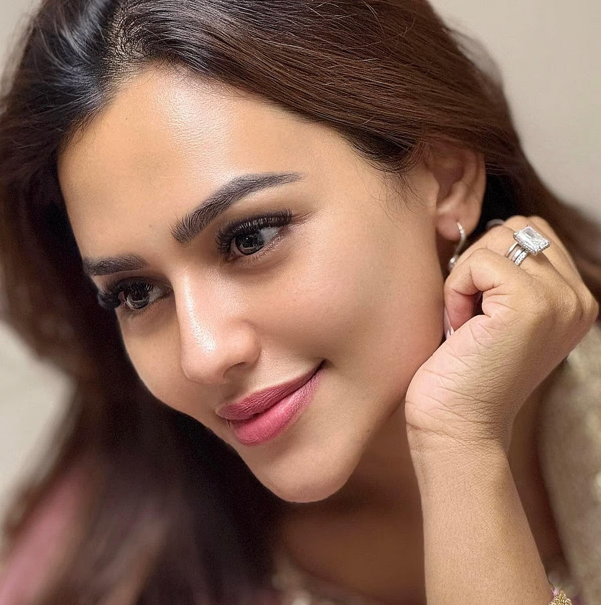 Facebook page of Nusraat Faria