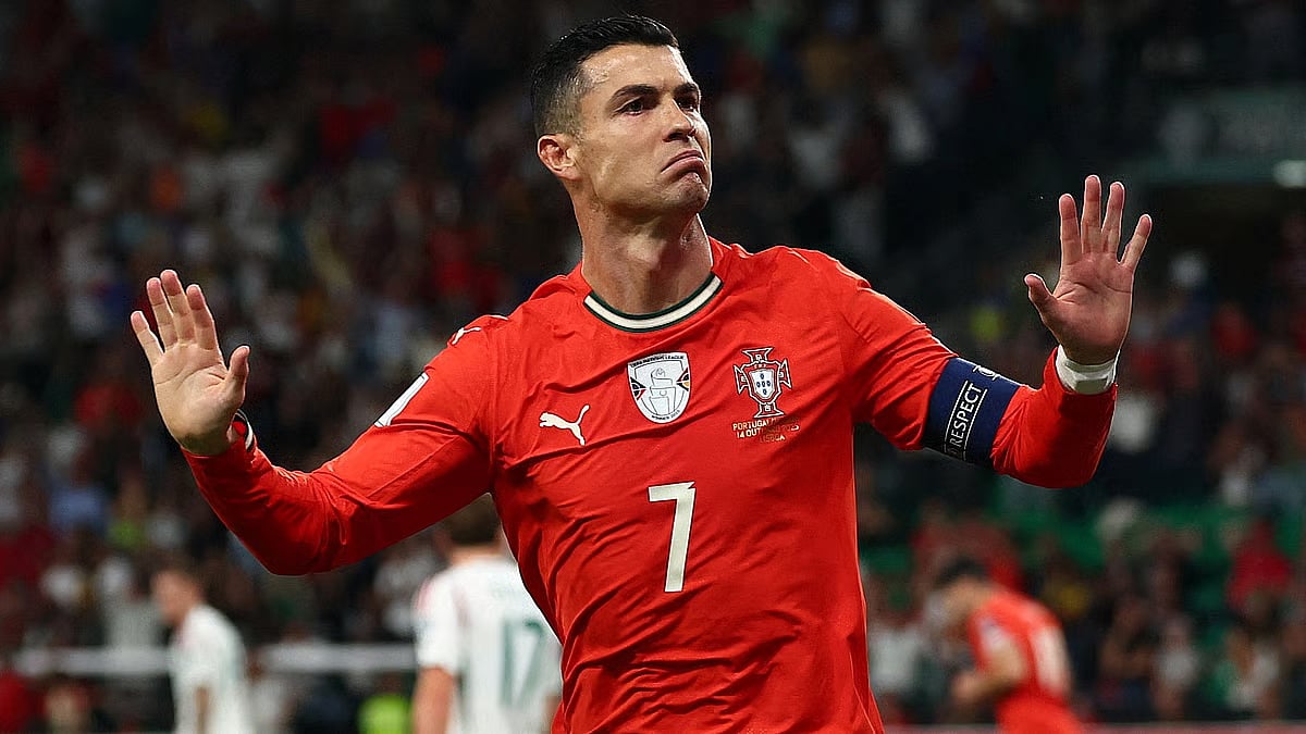 Cristiano Ronaldo beats Lionel Messi for inaugural Ballon d'Or 'B.O.A.T' award - Prothom Alo English