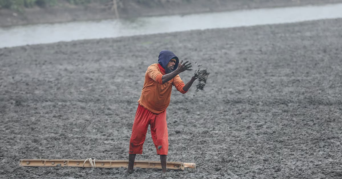 Lowest temperature drops again, cold wave grips nine districts