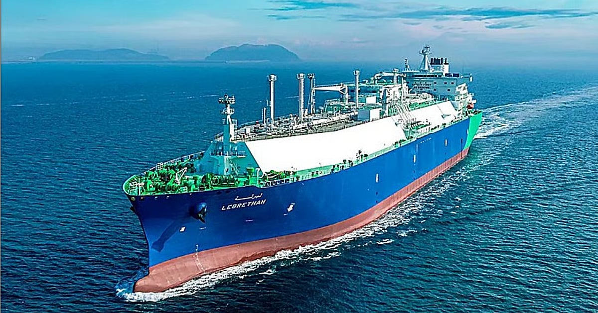 Chattogram-bound LNG tanker stranded in the Persian Gulf