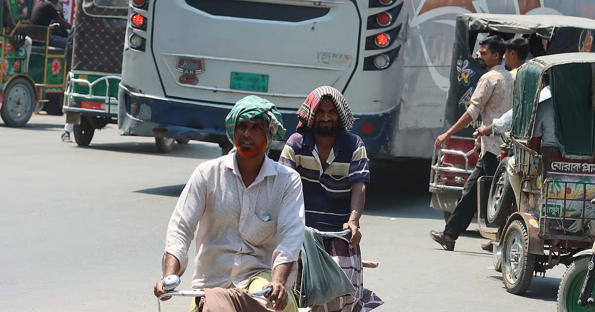 Heatwave sweeps 27 districts including Dhaka, likely to persist Saturday