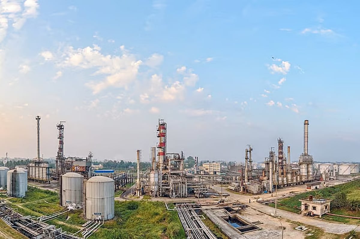 Oil refining resumes at Eastern Refinery, production to increase gradually