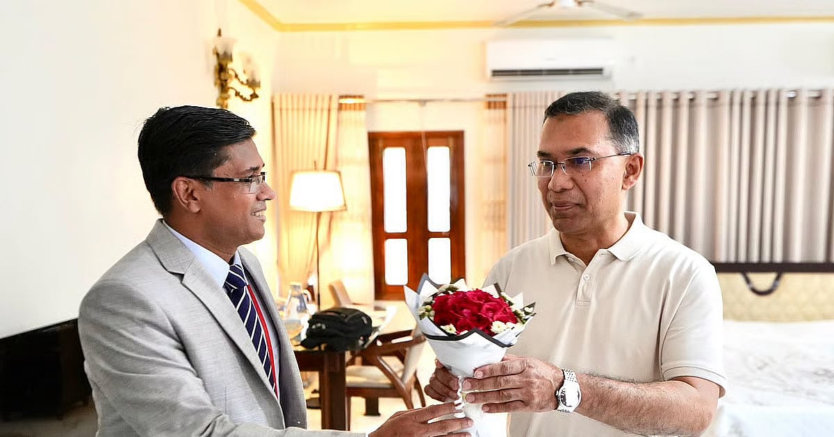 Premierminister Tarique Rahman erreicht Bogura