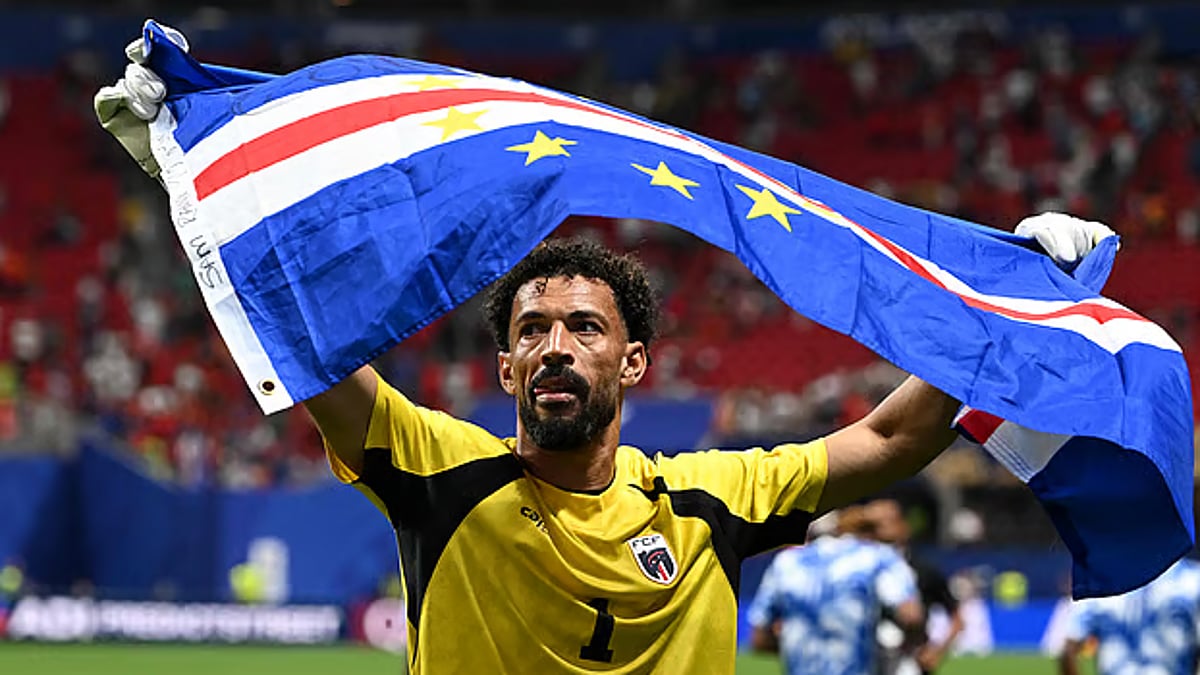 Will Vozinha's dream of stopping Messi's penalty come true tonight?