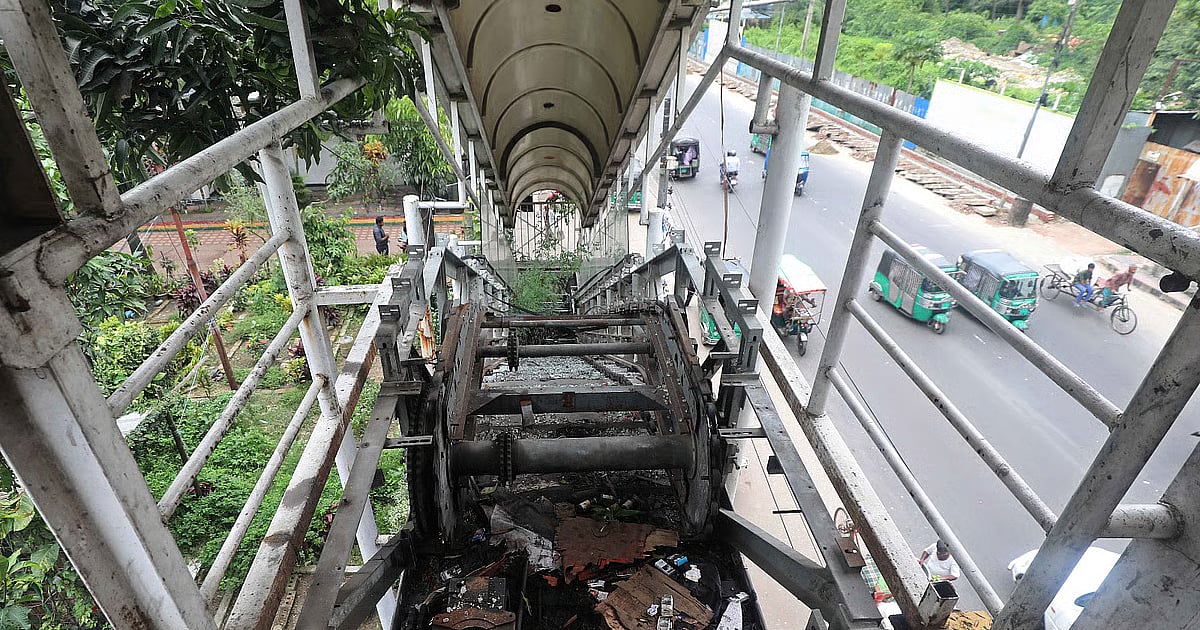Tk 40m escalator-fitted over-bridge used for 2 months, now in disrepair