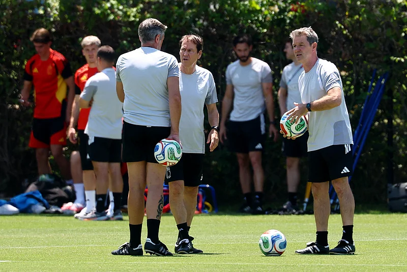 Football - FIFA World Cup 2026 - Belgium Training - Carson Sports Park, Carson, California, U.S. - July 9, 2026
Belgium coach Rudi Garcia with his coaching staff during training