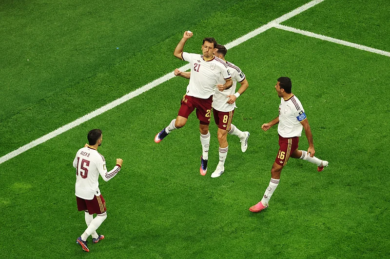 Football - FIFA World Cup 2026 - Semi Final - France v Spain - Dallas Stadium, Arlington, Texas, U.S. - July 14, 2026
Spain's Mikel Oyarzabal celebrates scoring their first goal with Fabian Ruiz, Rodri and Alex Baena 