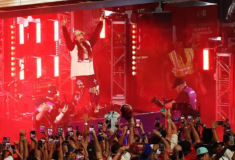 Football - FIFA World Cup 2026 - Semi Final - France v Spain - Dallas Stadium, Arlington, Texas, U.S. - July 14, 2026
DJ Steve Aoki performs ahead of the match 