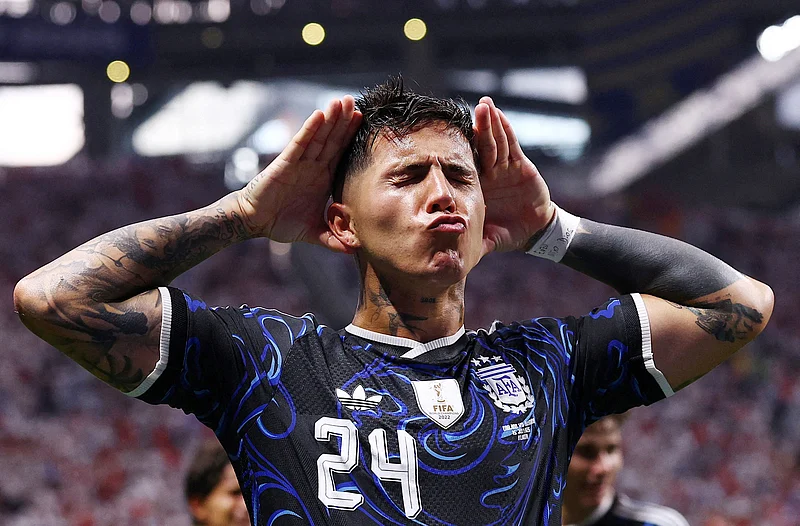 Soccer Football - FIFA World Cup 2026 - Semi Final - England v Argentina - Atlanta Stadium, Atlanta, Georgia, U.S. - July 15, 2026
Argentina's Enzo Fernandez celebrates scoring their first goal REUTERS/Agustin Marcarian