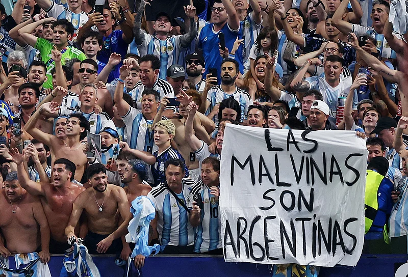 Soccer Football - FIFA World Cup 2026 - Semi Final - England v Argentina - Atlanta Stadium, Atlanta, Georgia, U.S. - July 15, 2026
Argentina fans display a banner with a message referencing the Falkland Islands as they celebrate after the match REUTERS/Paul Childs