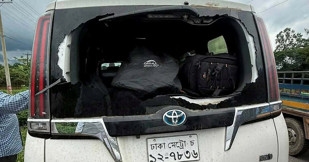 Sarjis Alams Auto in Sylhet angegriffen, Heckscheibe zersplittert