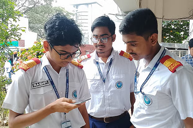 SSC results changed after re-scrutiny? Here’s how to apply for Class XI admission - Prothom Alo English
