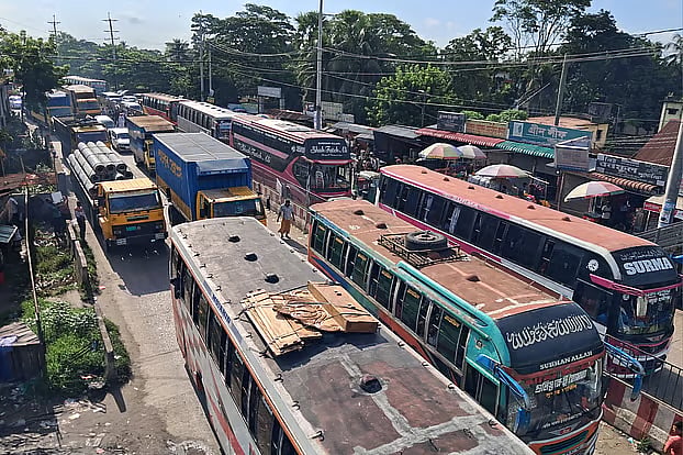 Traffic jam stretches 40km on Dhaka–Chattogram highway, patient dies in ambulance