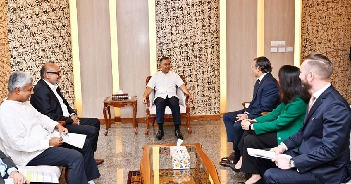 PM seeks more Chevron investment in gas sector - Prothom Alo English