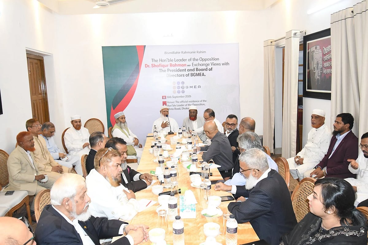 BGMEA leaders exchange views with Opposition leader - Prothom Alo English
