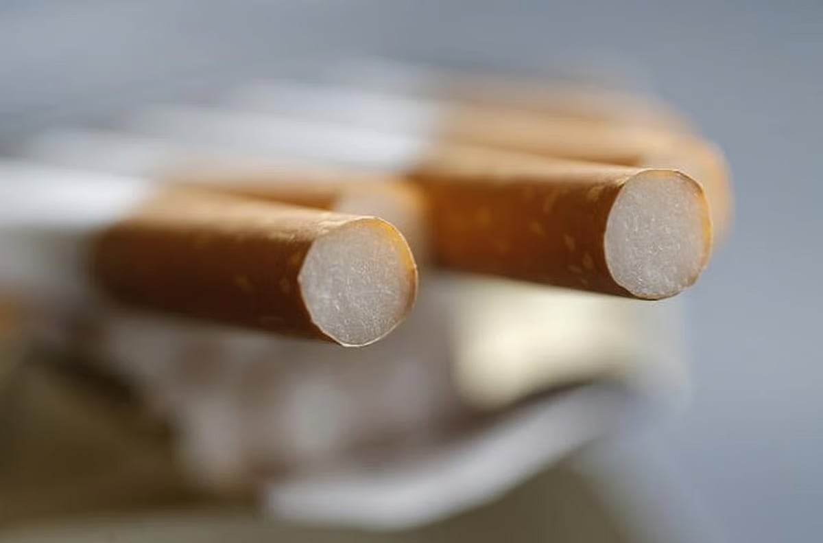 Low-priced cigarette prices rise again - Prothom Alo English