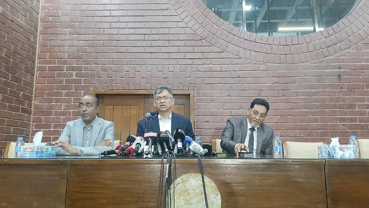 Constitution amendment committee aims to wrap up discussions by December: Salahuddin Ahmed - Prothom Alo English