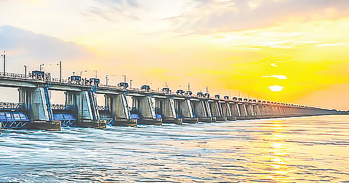 Where are the answers to 10 questions raised about the Ganges Barrage?
