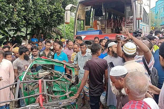 7 killed as bus crushes auto-rickshaw in Mymensingh - Prothom Alo English